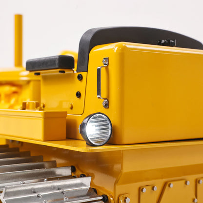 Metal 1/14 RC Hydraulic Bulldozer D7 Remote Control Dozer Model Engineering Vehicle Flysky Radio Light Sound System Battery