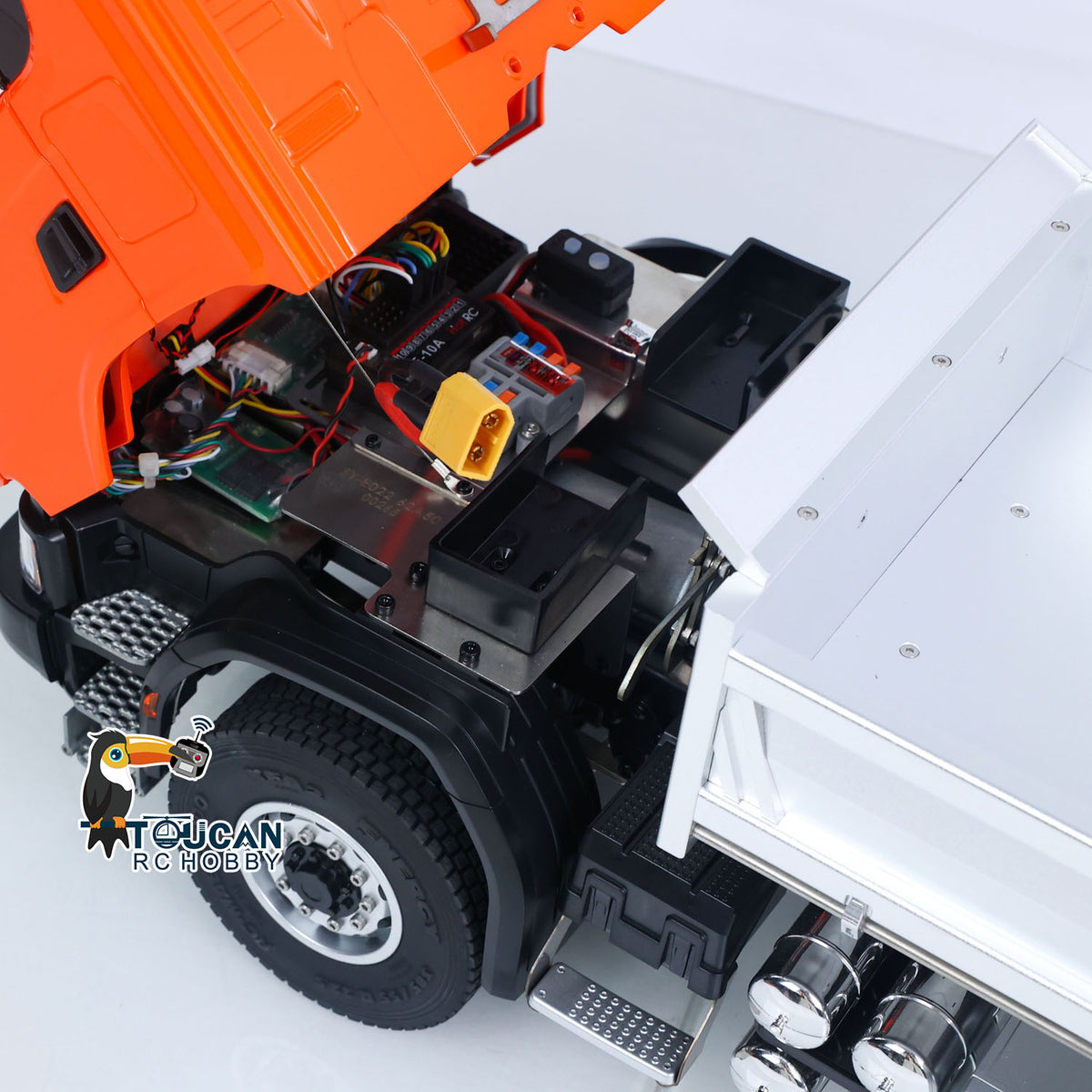 Double E 1/14 4WD Electric Lifting RC Dump Truck E022 2Speed Tipper 500G Full Metal Axle Magnetic High Roof Battery Radio Light