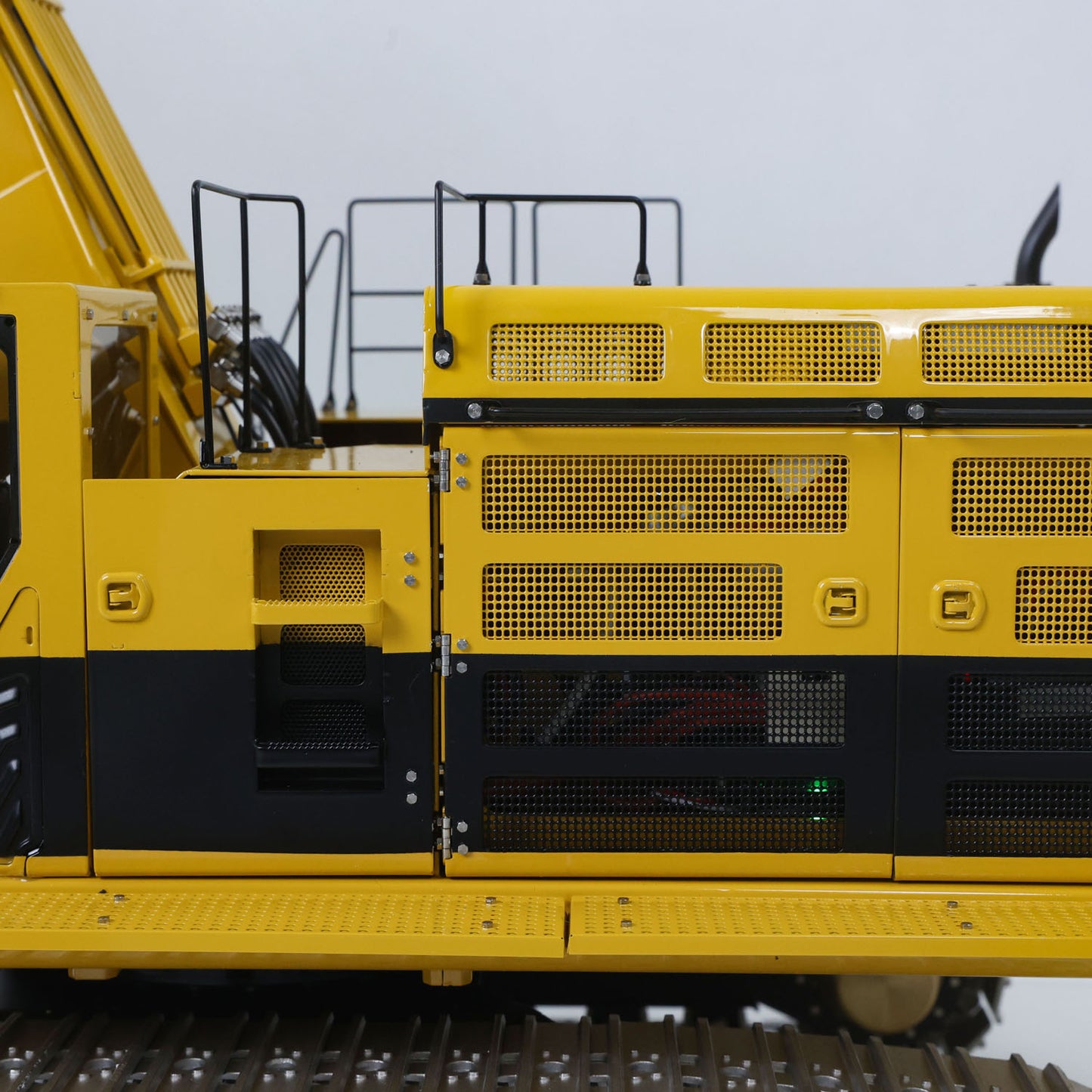 LESU Metal 1/14 Hydraulic RC Excavator C374F Unassembled KIT Remote Control Digger Heavy Construction Car 6CH Valve LCD Screen