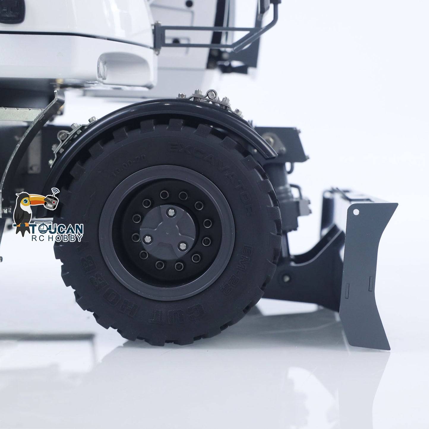 CUT Model 1/14 Remote Control Hydraulic Wheeled Excavator 3Arms LR914 8CH Valve Metal RC Digger Flysky PL18EV Lite Radio RTR