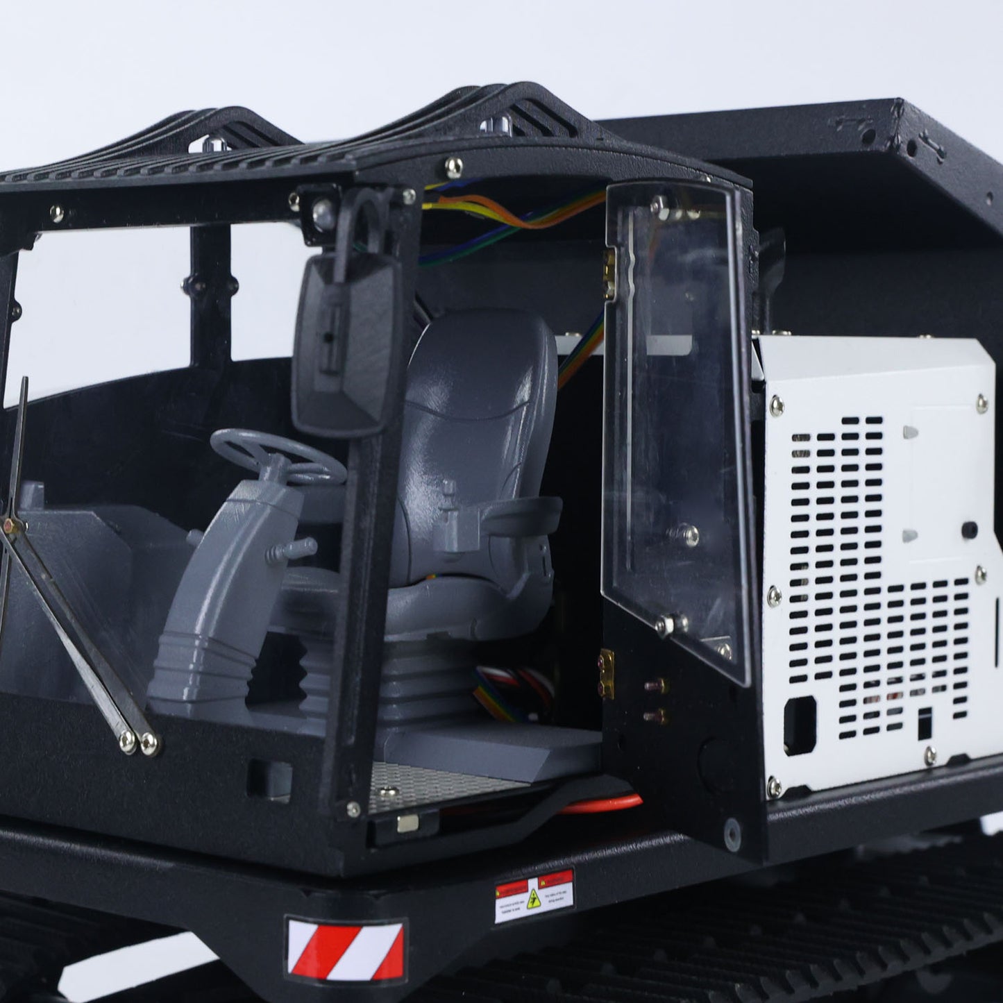 Fast Shipping Metal 1/14 RC Hydraulic Crawler Dump Truck T14R Radio Controlled Tracked Tipper RTR Construction Vehicle ST8 Light Sound Battery