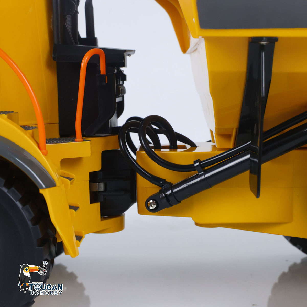 Plastic DoubleE E591 003 1/20 RC Articulated Dumper 6WD Electric Remote Control Truck Motor Battery USB Charging Cable RTR