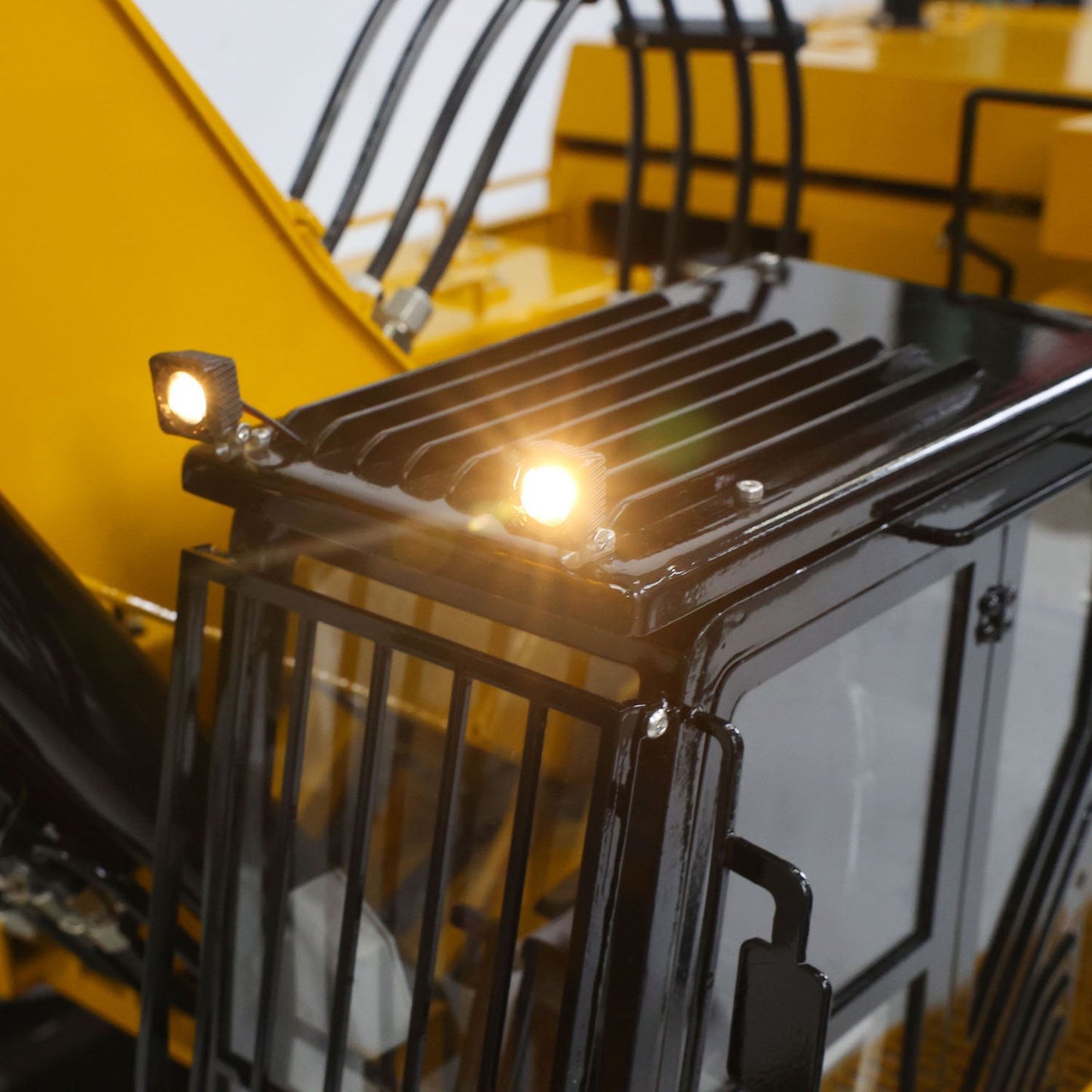 1/8 Metal Remote Control Hydraulic Excavator 390F Heavy Duty 3CH Valves RC Construction Vehicle Car Models RTR Flysky PL18EV Radio