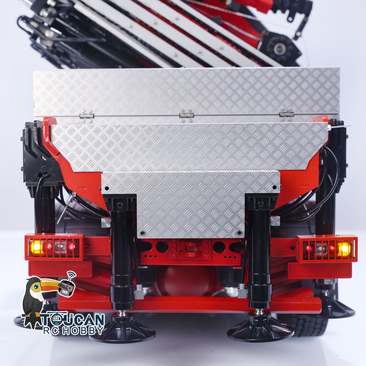 1/14 F2000 8X8 RC Crane Truck F1650 Hydraulic Engineering Car