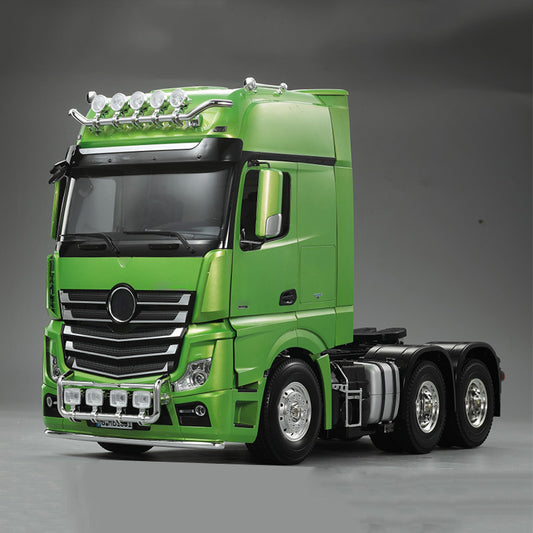 Camion tracteur télécommandé Highline 1/14 6x4 peint en kit avec porte ouverte