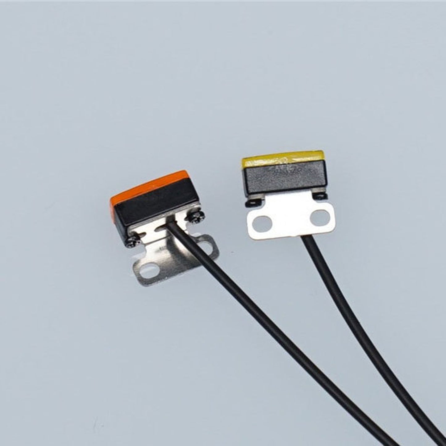Plastic LED Clearance Lamp Side Marker Light 2.2V-3V for DIY TAMIYA 1:14 RC Tractor Truck Model 3348 FH16 Trailer Vehicle Car