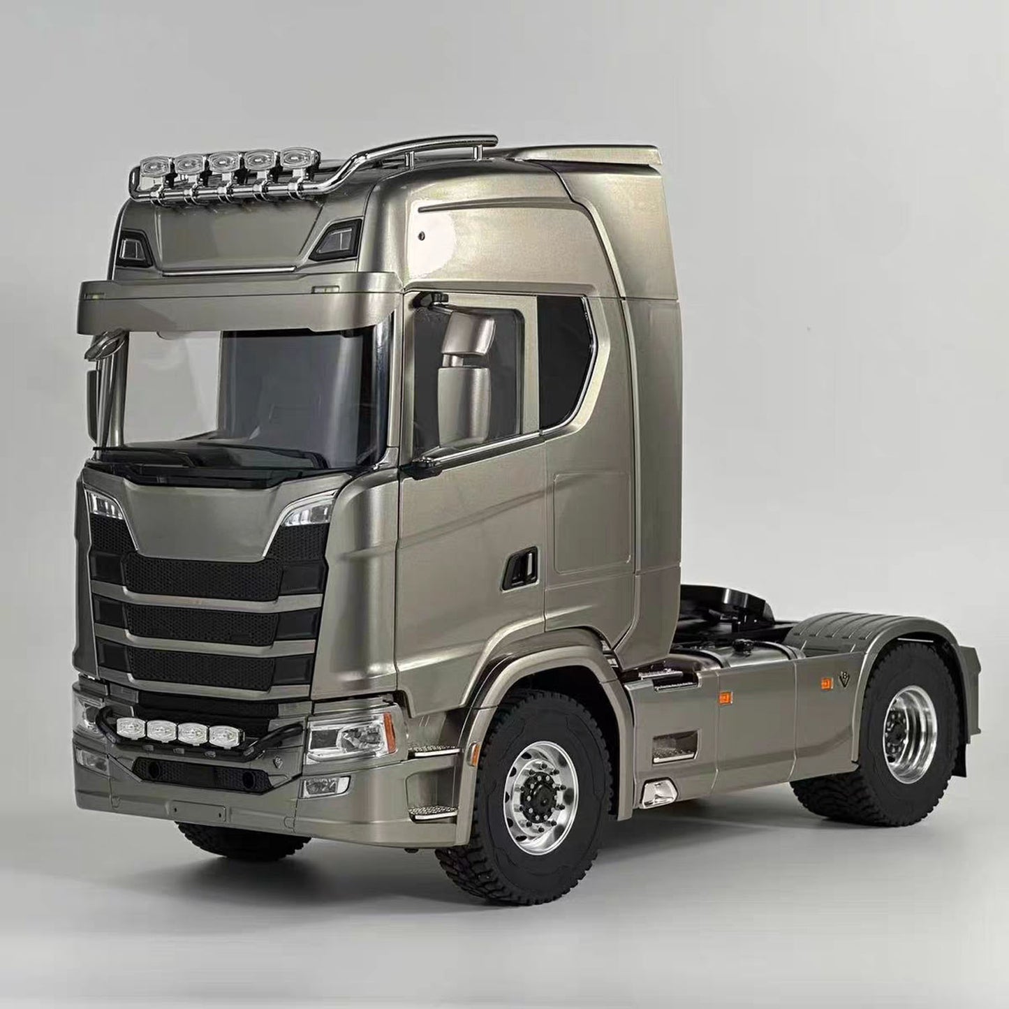 RTR 1/14 4x4 Radio Control Tractor Truck SC 770S for TAMIYA Axle Locks 2Speed Hobbywing 1060 ESC Metal Chassis Lorry Vehicle