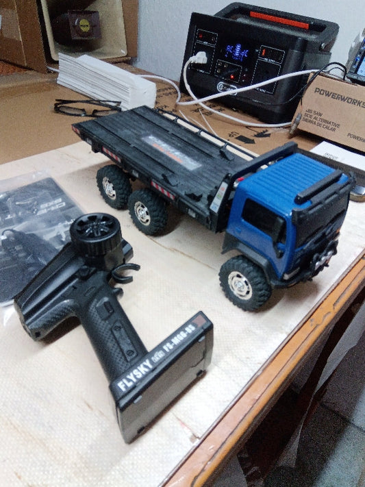 Second Hand US Stock CR18P Flatbed Truck 6x6 RTR RC Rock Crawler 1/18 Off-Road Truck 2-Speed Lights