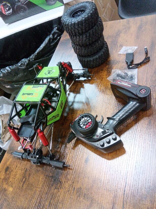 Second Hand US Stock Remote Control 1/10 Rock Crawler 2.4G 4*4 RTR Electric Radio Off-road Truck