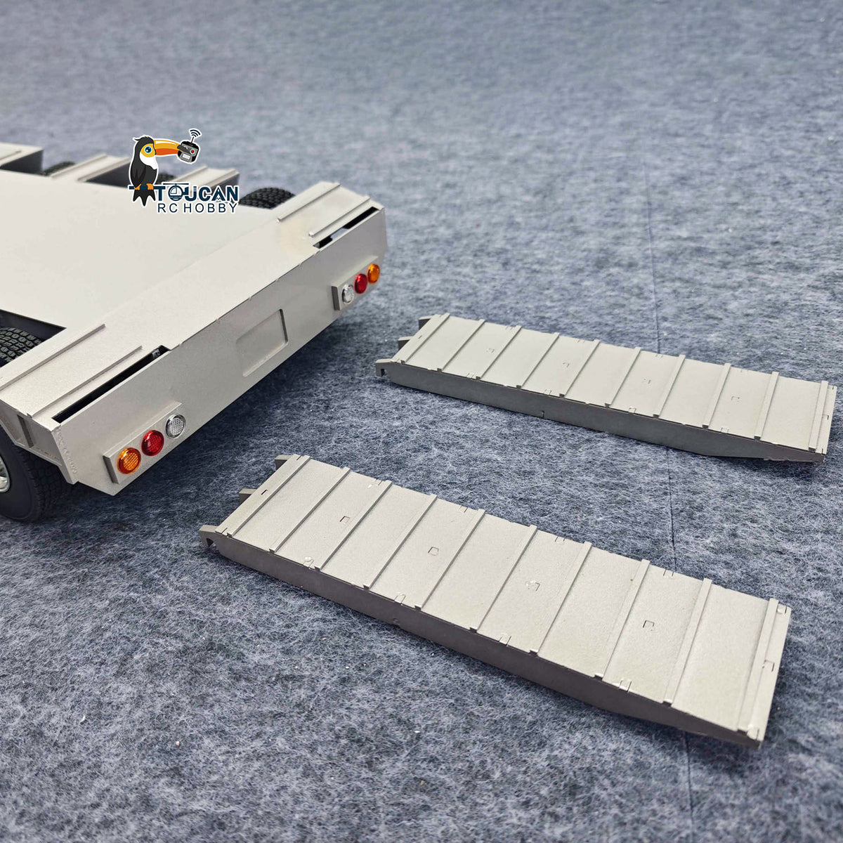 Metal 3Axles Gooseneck Low Flatbed Trailer Manual Support Legs for 1/14 Remote Control Tractor Truck 4151AK RC Lorry Car Model