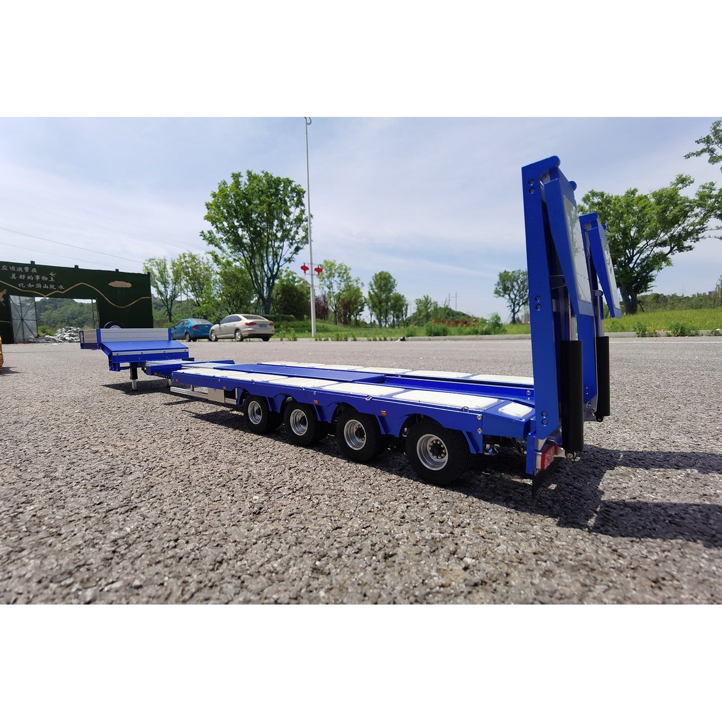 Degree 1/14 Metal 997 Heavy 4Axle Steering Trailer With Rear Ramps