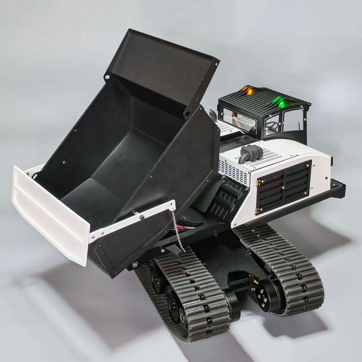 Metal 1/14 Hydraulic RC Dump Truck T14R Panther Crawler Tracked Tipper RTR Construction Machine Light Sound System Flysky ST8 Radio Engineering Vehicle