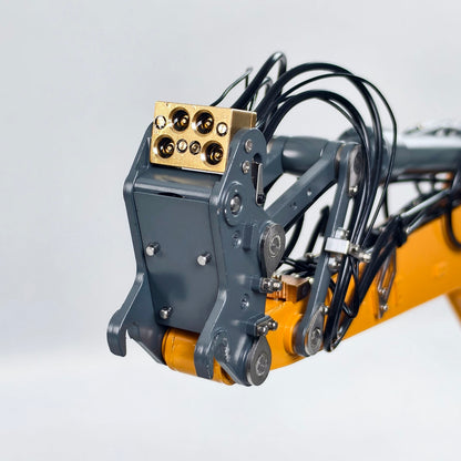 LR914 PRO MAX Metal 4WD 1/14 RC Hydraulic Wheeled Excavator 11-ways Valve Ready to Run Radio Controlled Digger PL18EV Lite Battery Light Sound System