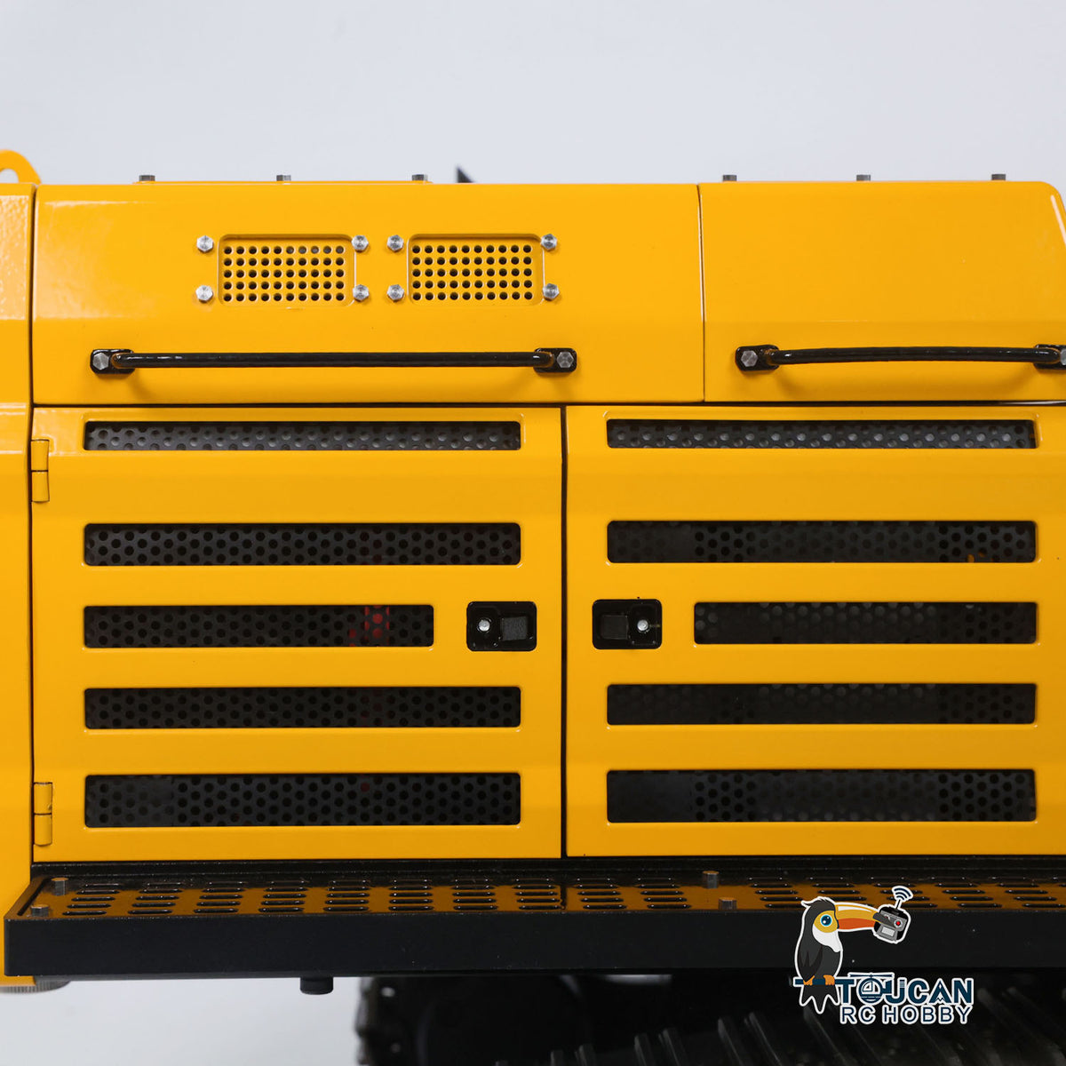 GZJC 395 1/12 Hydraulic Excavator Rear Grille Close-Up, Rear Vent Grille & Counterweight Body Structure