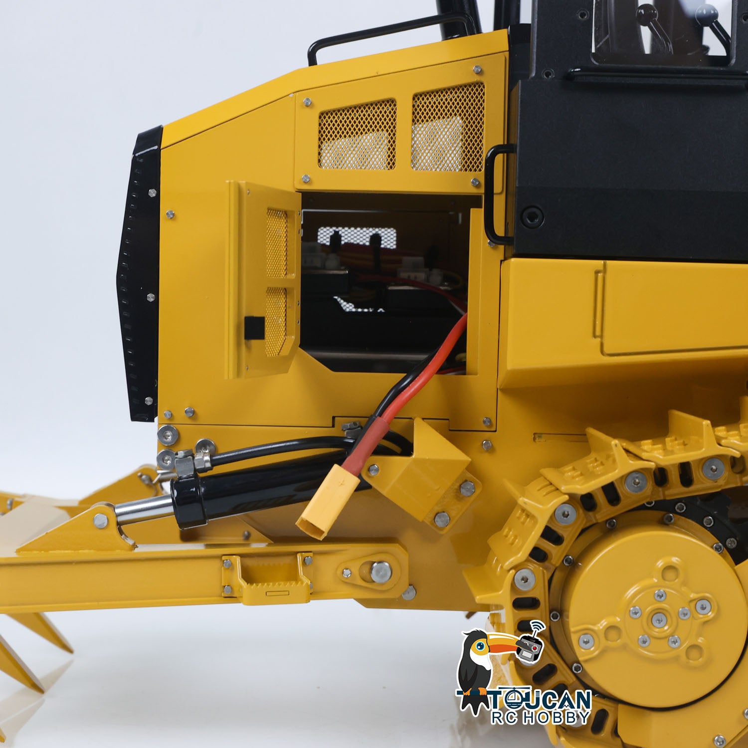 JDM JDM-188 1/14 metal hydraulic RC track loader battery compartment