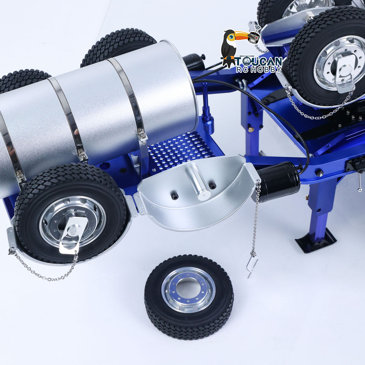 JDM JDM-2 1/14 Lowbed Trailer Detail Close-Up, Realistic Air Tanks, Chain Hooks, Fenders & Wheel Hub Scale Details
