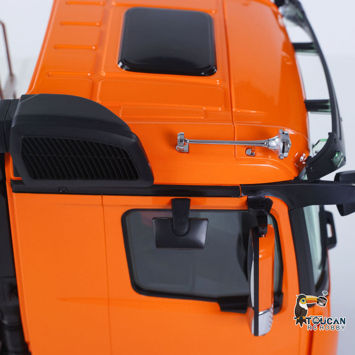 KABO‑5702 1/14 RC 6x6 Dump Truck Orange Cab Side Shell Close-Up,Simulated Side Mirror & Body Panel Details