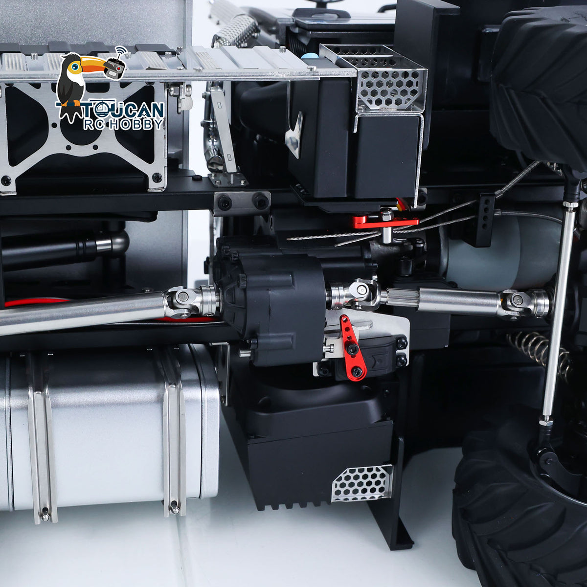 KABO K5501 1/14 RC 4X4 Off-Road Dump Truck Chassis Side Close-Up, 2-Speed Gearbox & Driveshaft Assembly