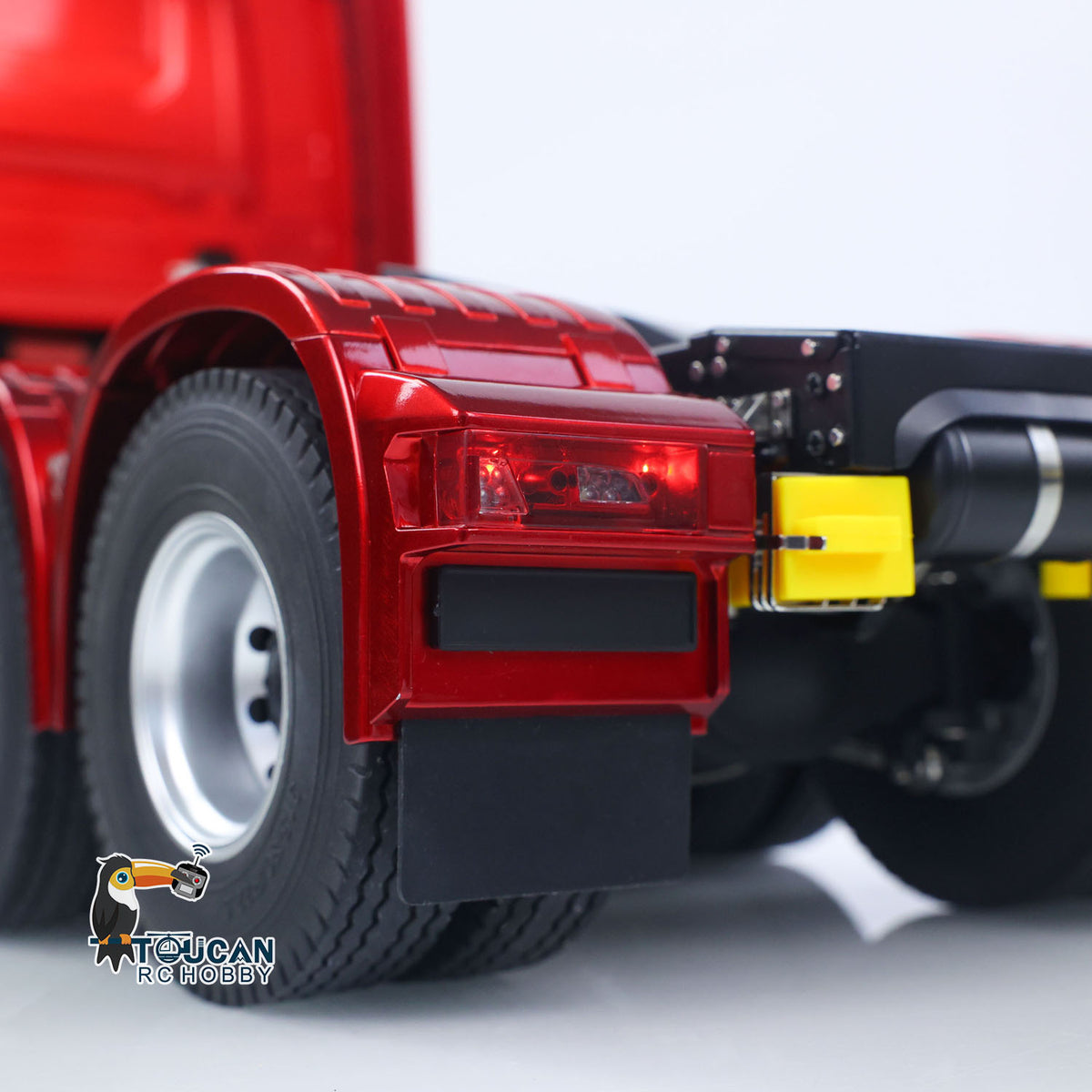 KABO-K770S-100 1/14 RC 6x6 Tractor Truck Red Body Side Close-Up,Drive Wheel Tire Mudguard Scale Details