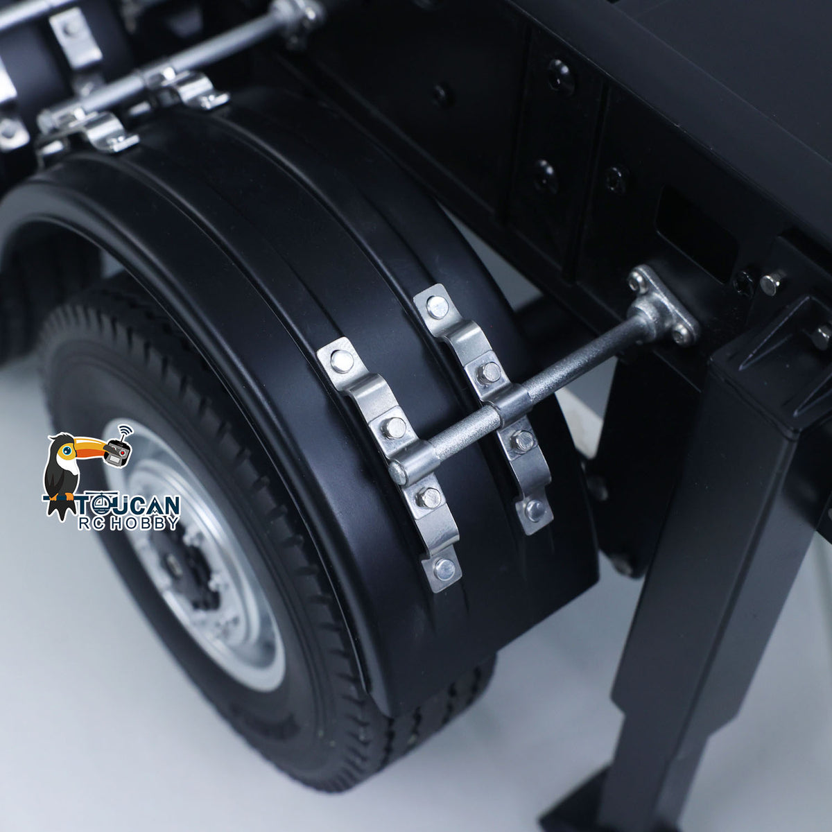 KABO-K770S-102 1/14 RC Dump Semi-Trailer Wheel Mudguard Axle Close-Up,Simulated Real-Truck Tire And Hub Assembly Details