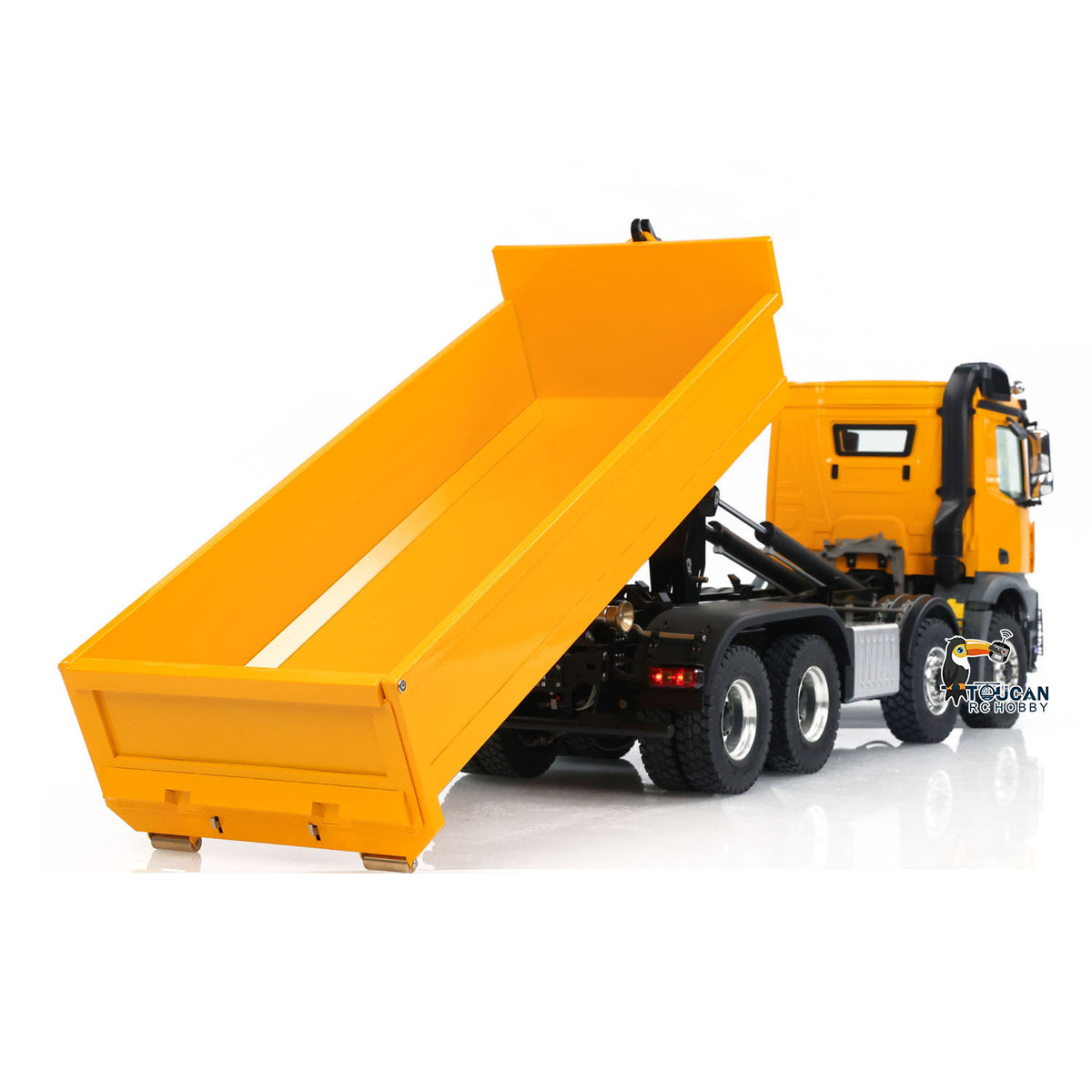 KABO‑K3365 1/14 RC 8x8 Dump Truck Oblique High‑Lift Working View,Brushless Hydraulic Hook‑Lift Square Bed Structure