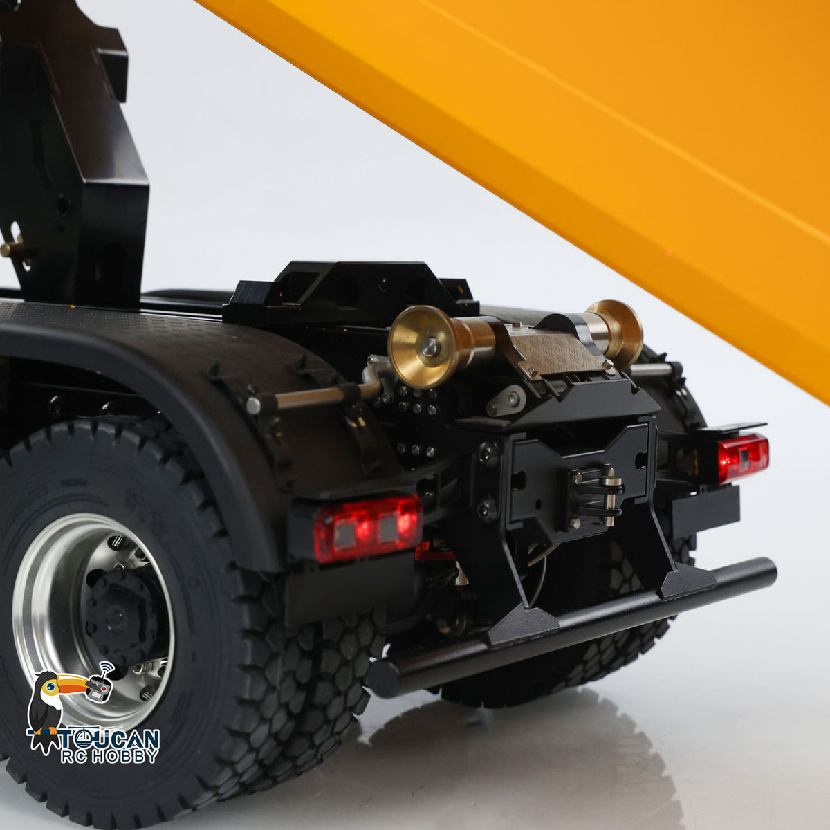 KABO‑K3365 1/14 RC 8x8 Dump Truck Rear Chassis Wheel Close‑Up,Off‑Road Rubber Tire,Metal Fender And Taillight Assembly
