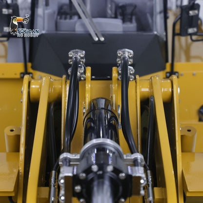 KABO‑K988‑100S 1/14 RC Hydraulic Wheel Loader Boom‑Root Hydraulic Hose Close‑Up, High‑Pressure Hydraulic Pipeline Assembly