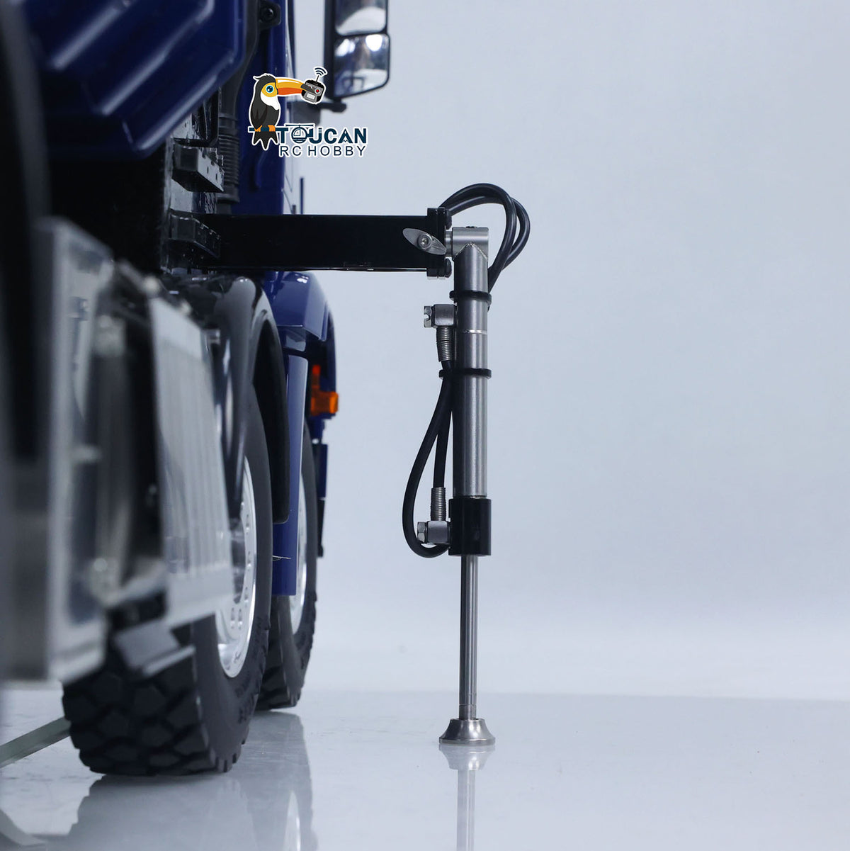 LESU 1/14 RC 8x8 Dump Truck Side Hydraulic Outrigger Deployed Close‑Up, Heavy‑Duty Metal Support Leg Assembly