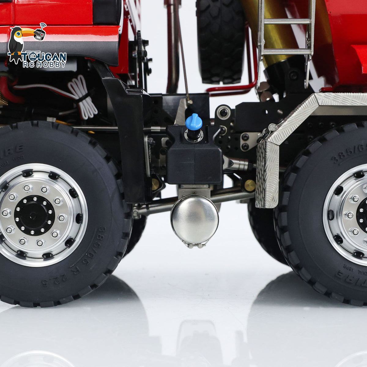 LESU 1/14 RC 8x8 Dump Truck Body Side Close‑Up, Side Step, Simulated Fuel Tank, Fender And Wheel Arch Details