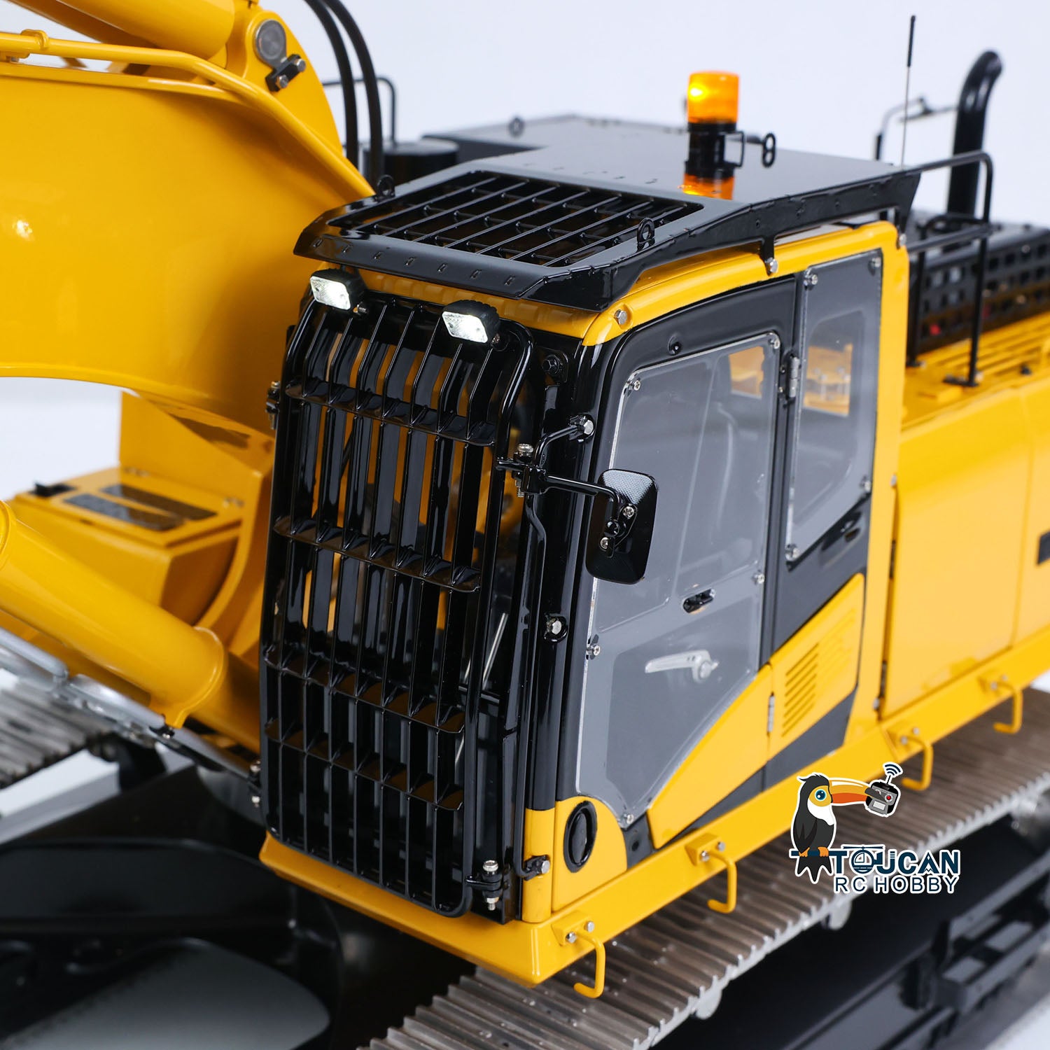 LS 1/14 RC PC500 Hydraulic Excavator Cabin Close‑Up, Window Protection Grille And Cabin Shell, Yellow Painted RC Construction Machine Detail
