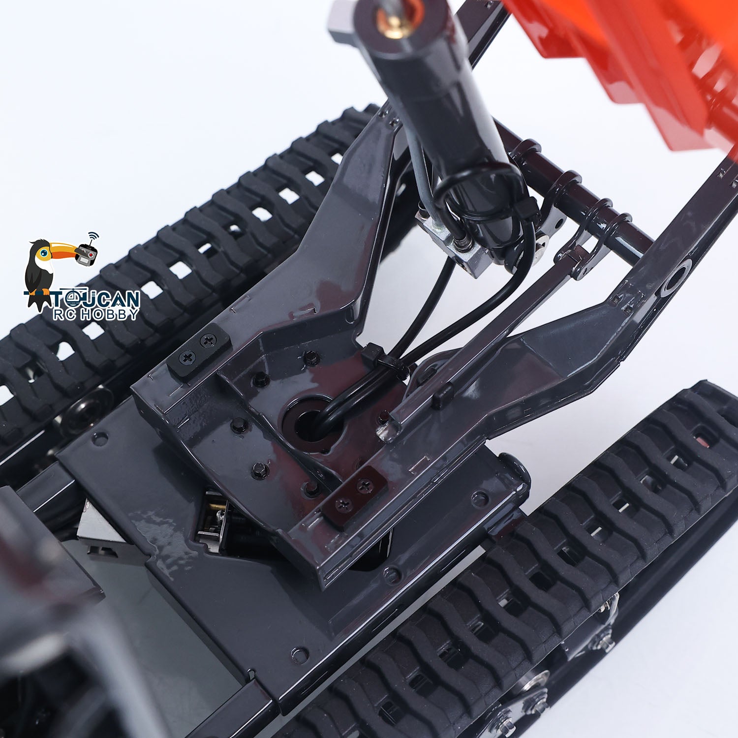 LS 1/14 RC Metal Hydraulic Tracked Dumper Aoue KC300HR‑5 Rubber Track and Chassis Linkage Close‑up RC Crawler Dumper Running Gear Component