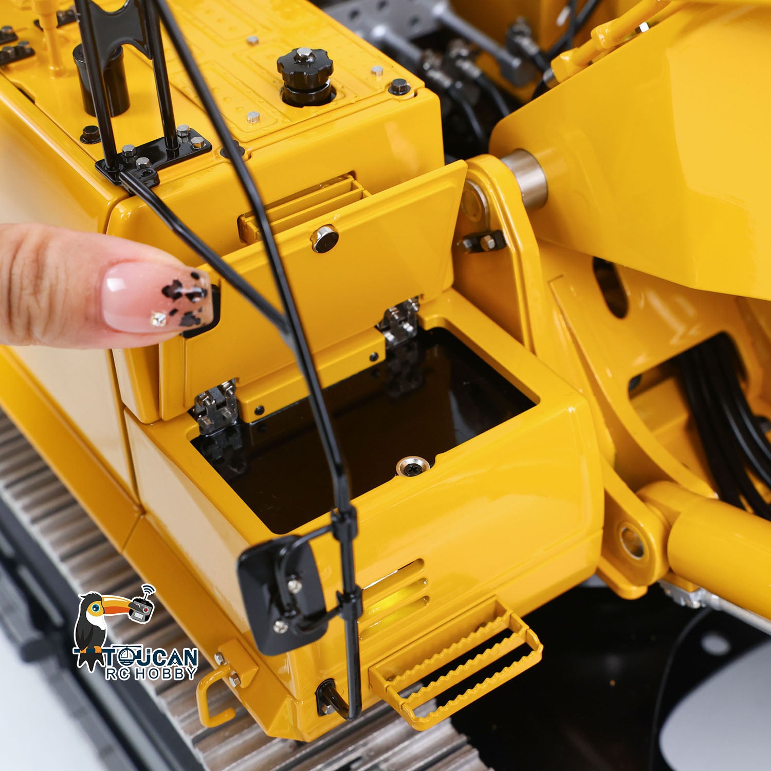LS 1/14 RC PC500 Metal Excavator Rock Arm, Service Cover Opening Action Demo, Show Cabin Opening‑Closing Mechanical Structure
