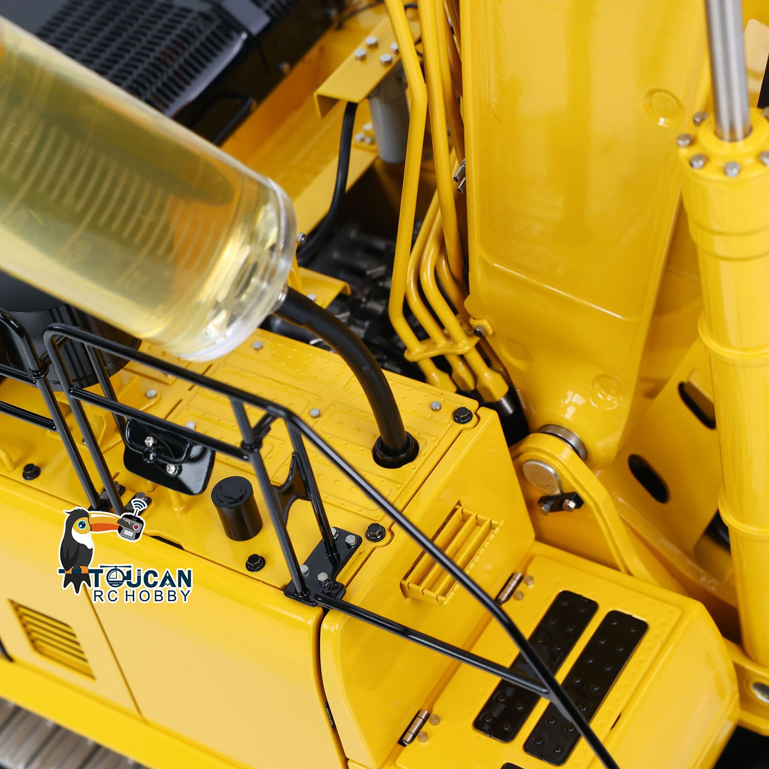 LS 1/14 RC Hydraulic Excavator PC500 Hydraulic Oil Tank & Pipeline Assembly Close‑up Realistic RC Hydraulic Digger Internal Components