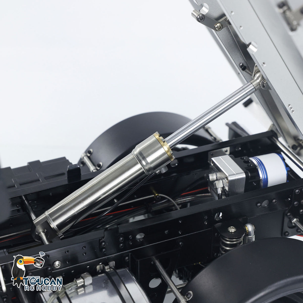 MD 1/10 RC Crawler U423 Hydraulic Lifting Cylinder Closeup for Cargo Bed