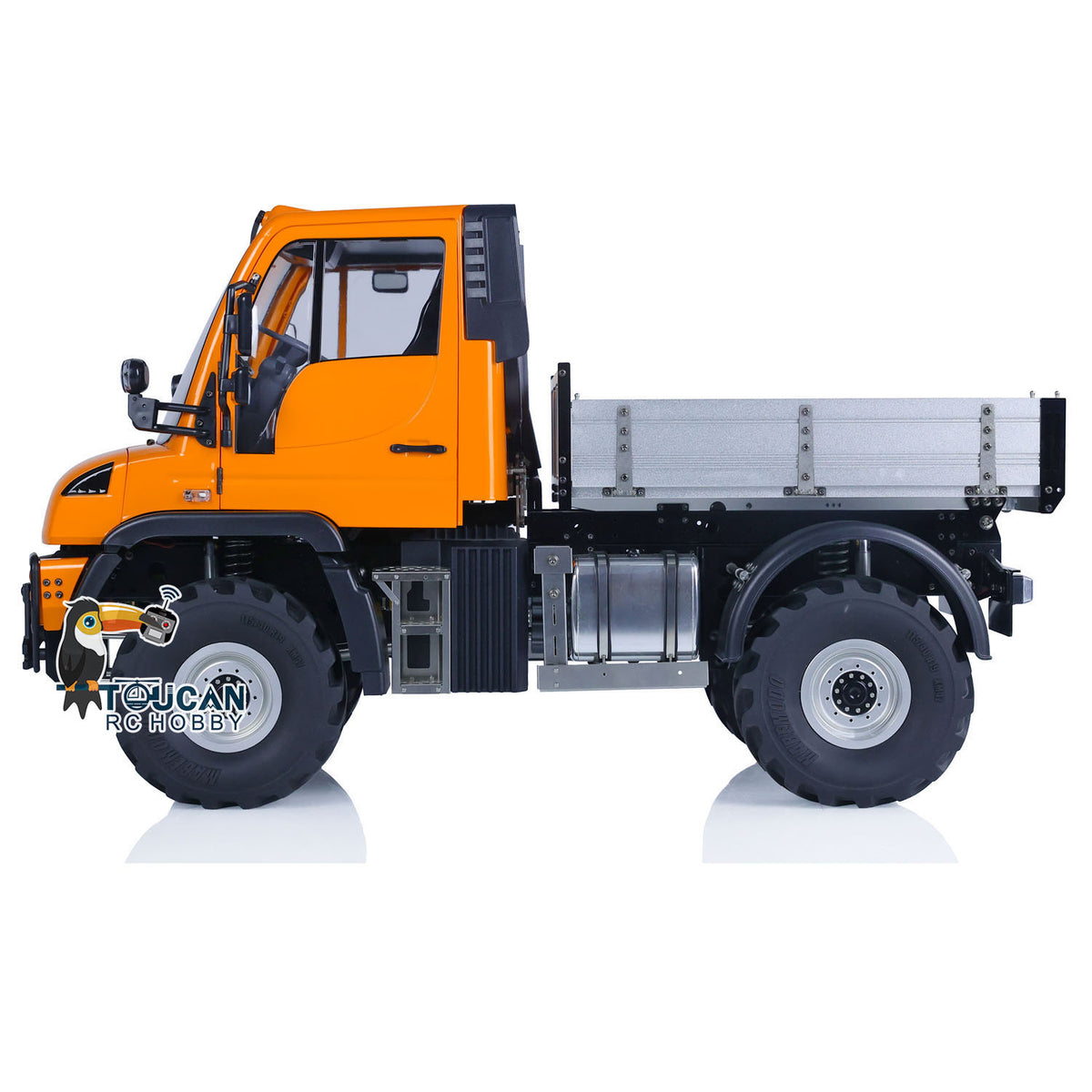 MD 1/10 RC Crawler U423 Orange Side Full View, Waterproof Metal Gear Steering Servo