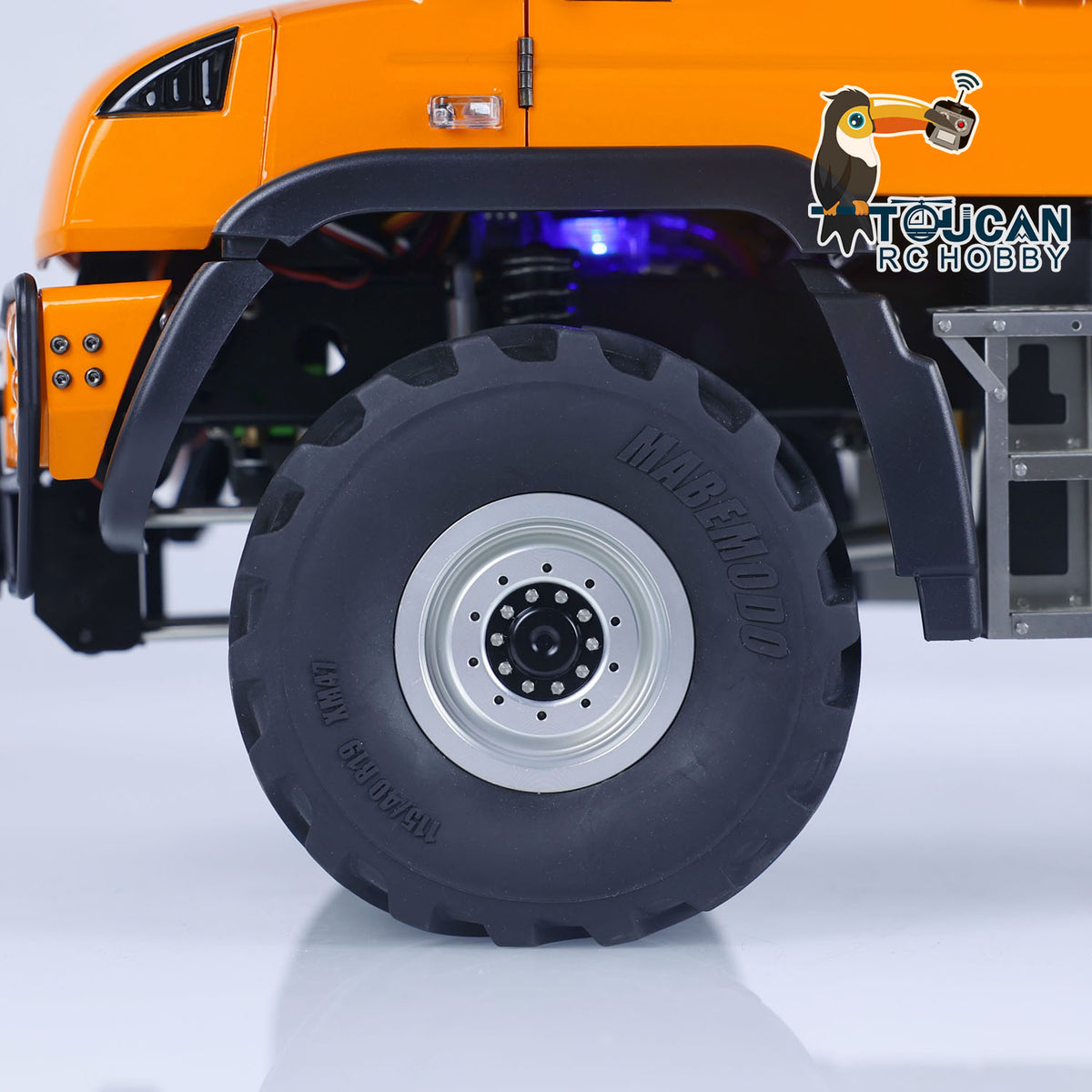 MD 1/10 RC 4X4 U423 Wheel Tire Closeup, Heavy-Duty Off-Road Rubber Tire Assembly