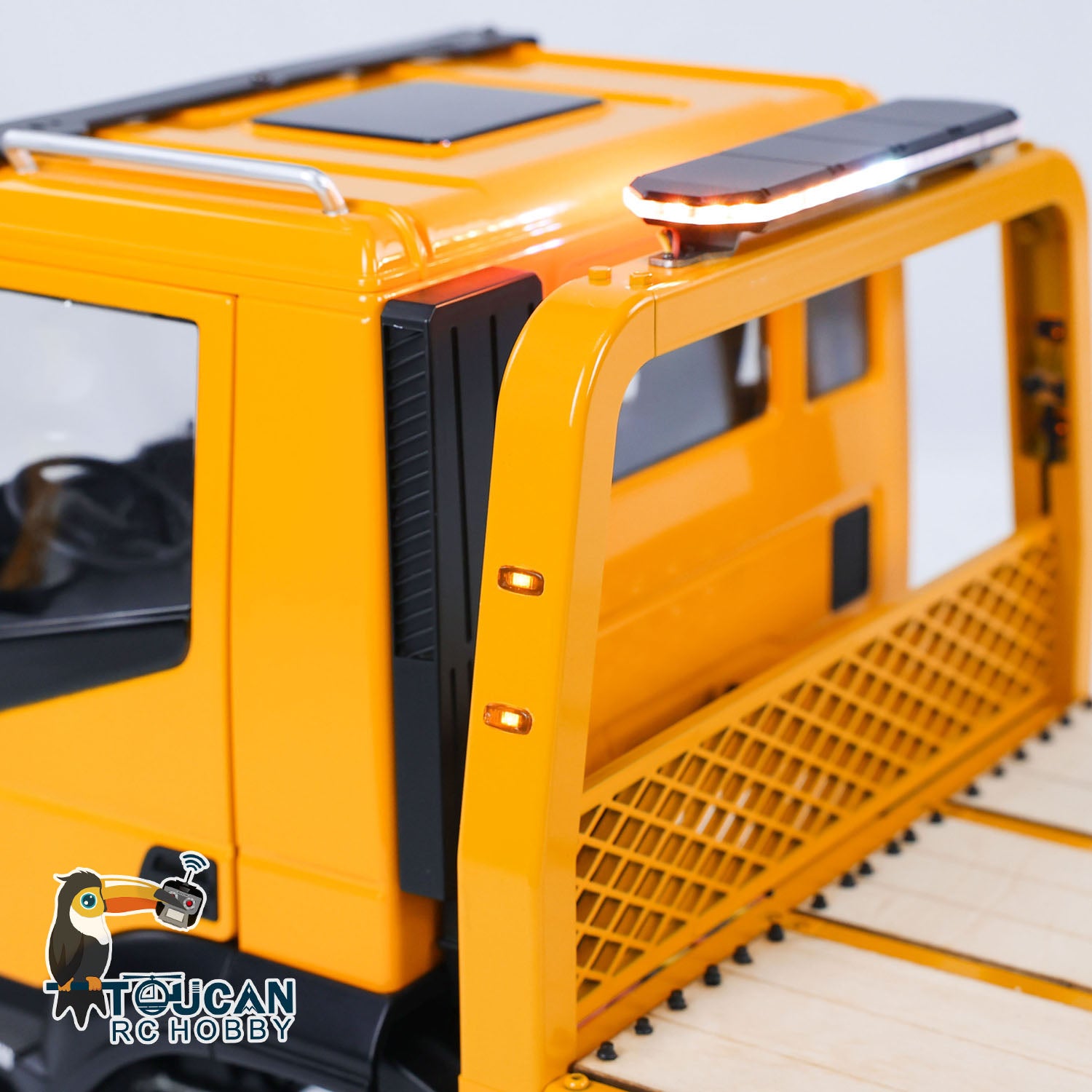 MD 1/14 8x8 metal hydraulic RC rescue truck cab rear detail