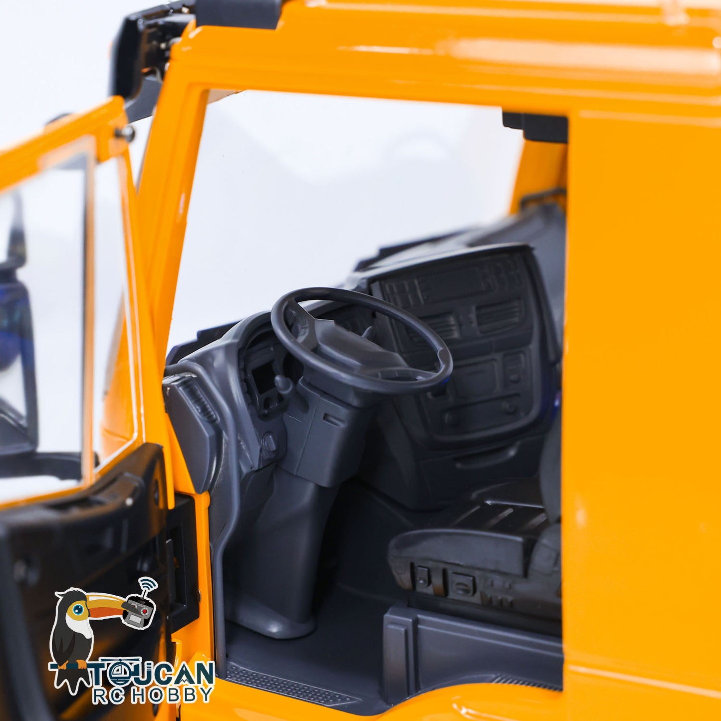 MD 1/14 8x8 metal hydraulic RC rescue truck openable left cab door detail