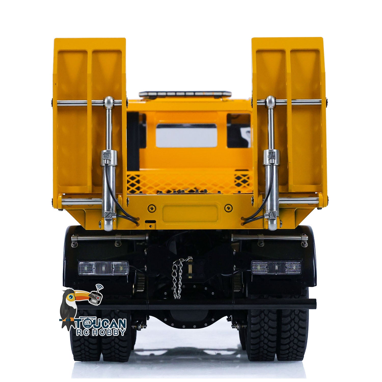 MD 1/14 8x8 metal hydraulic RC rescue truck rear view