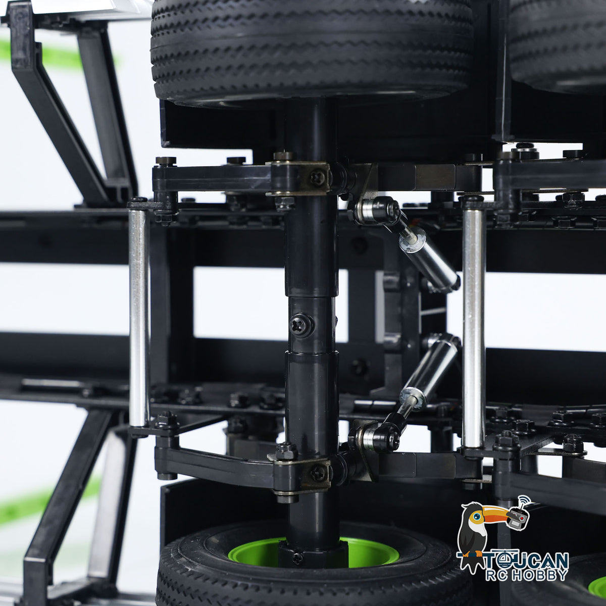 MD 1/14 RC 6x6 Tractor Truck 770S Chassis Drivetrain Close-Up, 6x6 All Wheel Drive & 2-Speed Gearbox Structure