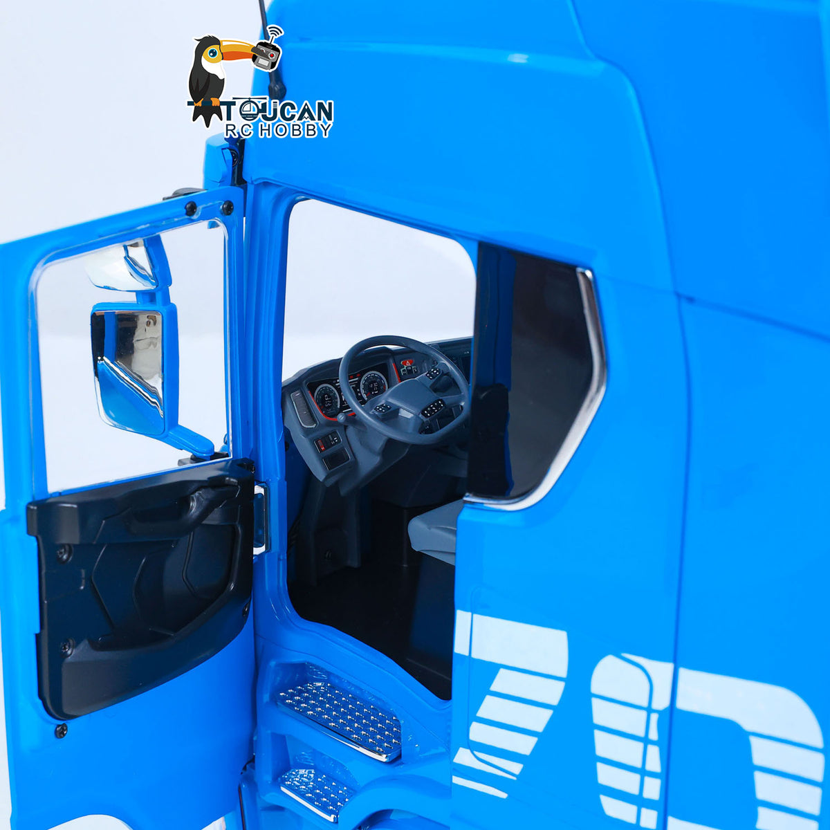 MD 1/14 RC 8x8 Tractor Truck 770S Blue Open Cab Interior View,Detailed Simulation Cab Dashboard
