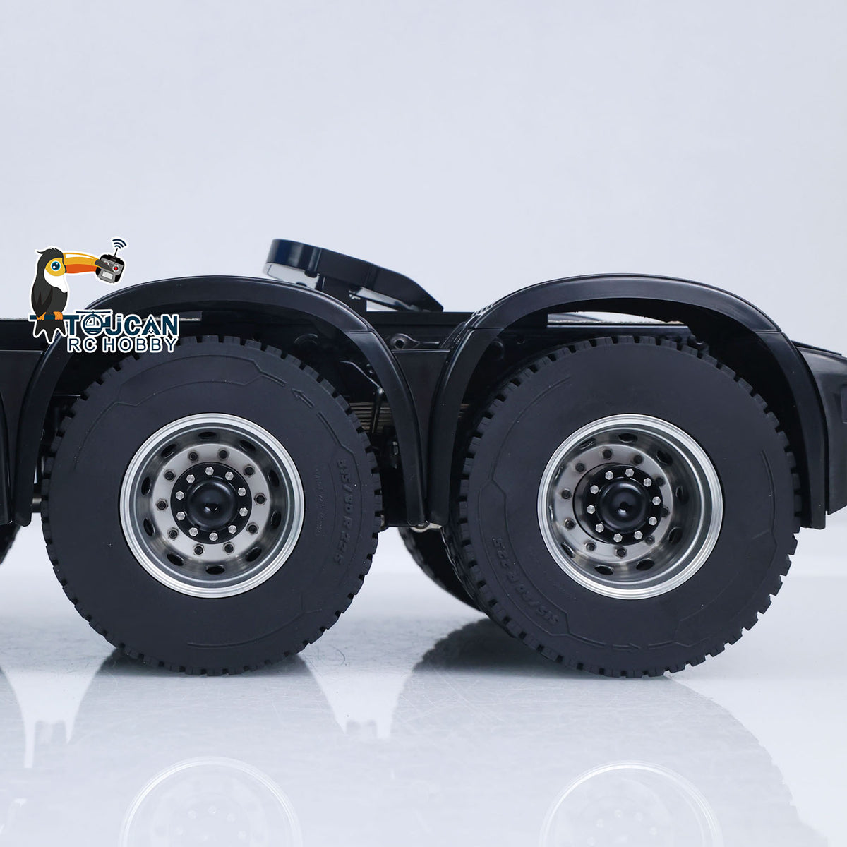 MD 1/14 RC 8x8 Tractor Truck 770S Blue Rear Wheel Tire Close-Up,Heavy Duty Simulation Rubber Tire
