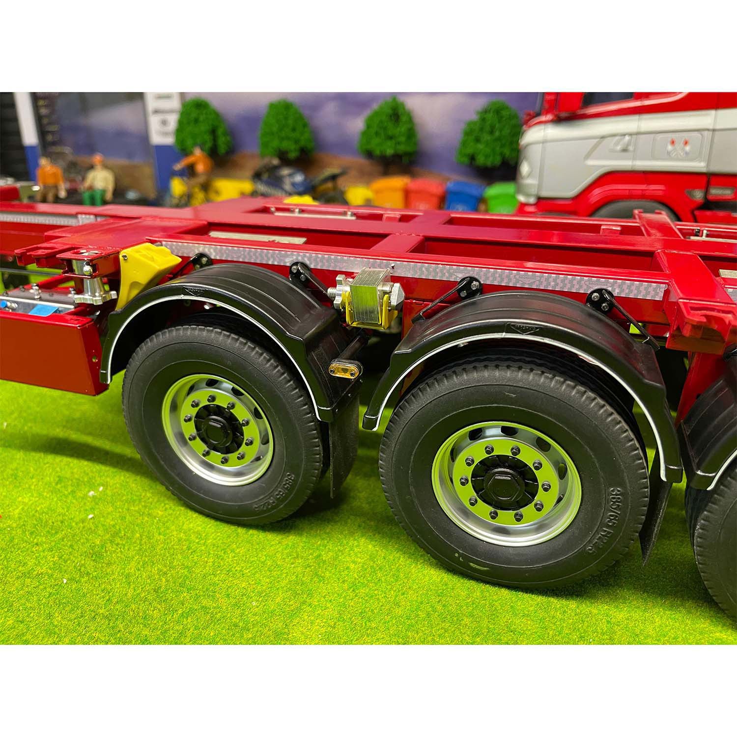 NX 1/14 3 axle metal RC trailer wheel system detail