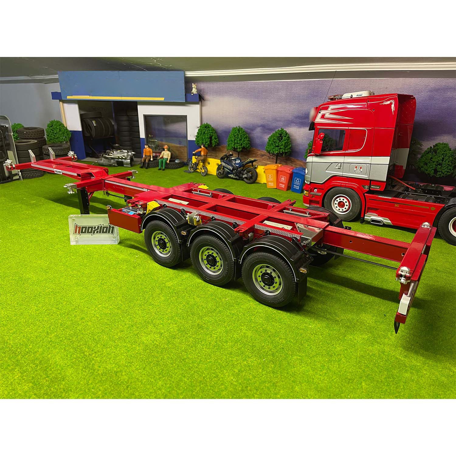 NX 1/14 metal RC extendable gooseneck trailer front left view