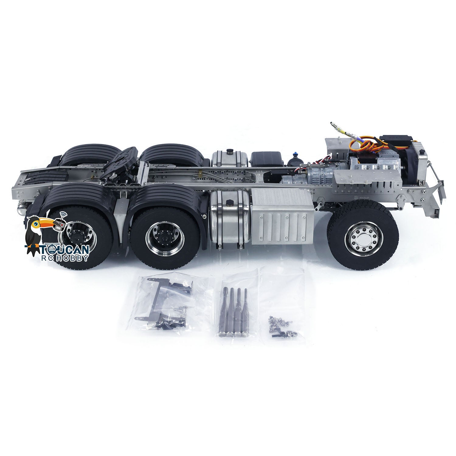 1/14 ScaleC RC articulated truck Mercedes AROCS low roof 6x6 metal chassis front view