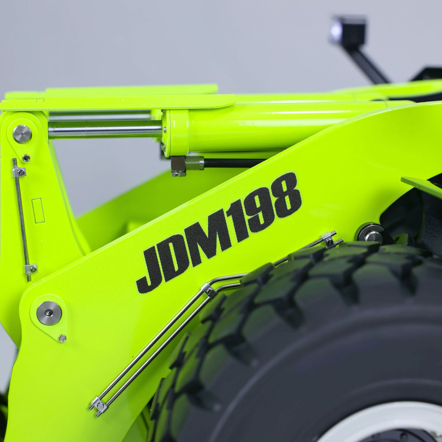 RC hydraulic cylinder system detail JDM-198 ZW370 metal loader optimized steel hydraulic valve pump close up model