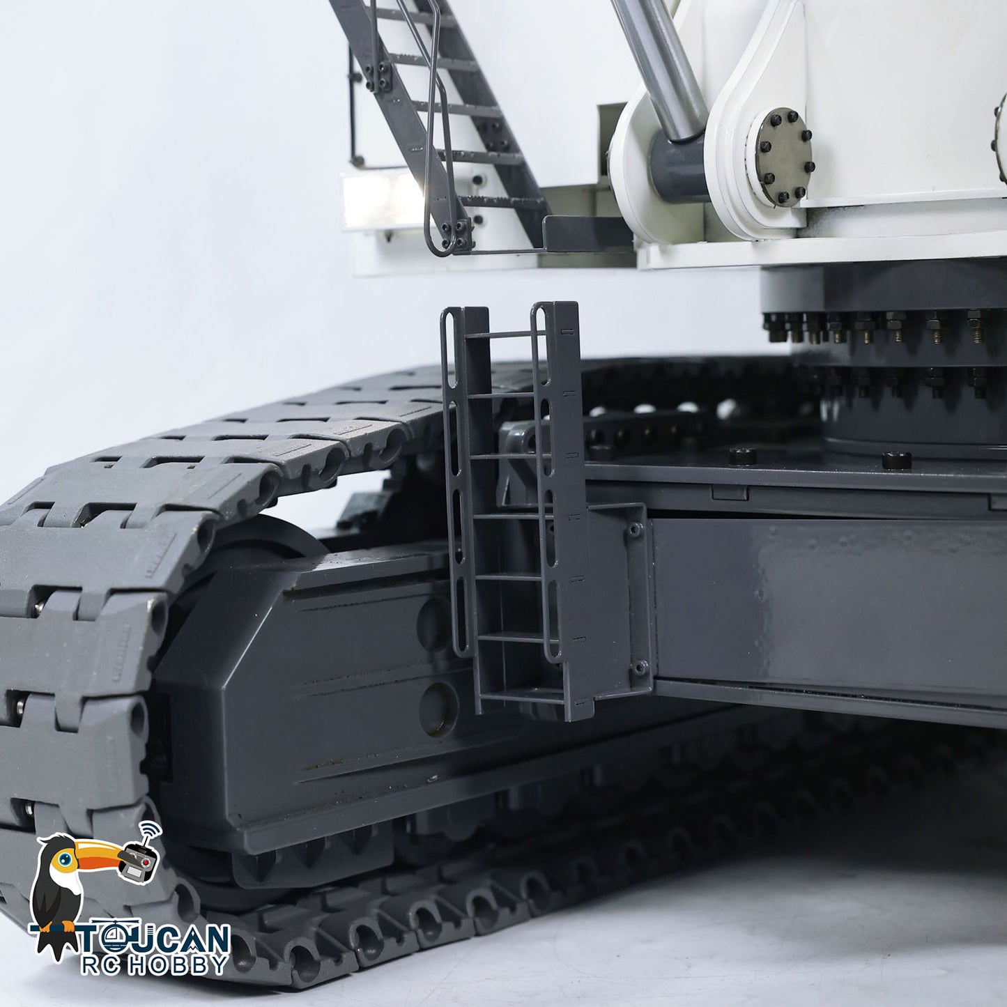 SFROG 996 1/20 RC All‑Metal Excavator Track Chassis Side Close‑Up, Metal Undercarriage Frame And Track Guard Ladder
