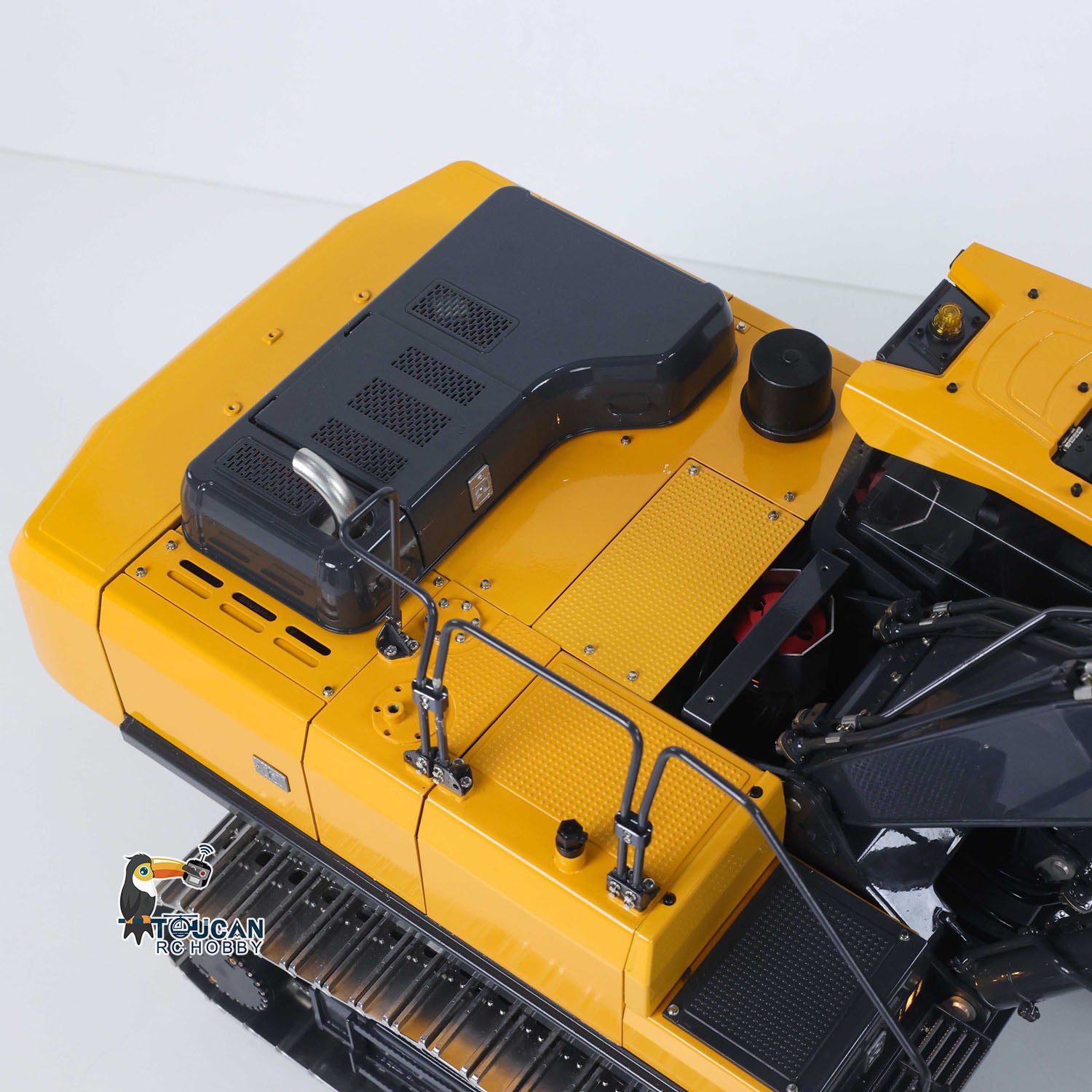 Super Frog E400 RC Excavator Rear Counterweight Sliding Design for Battery Access Detail