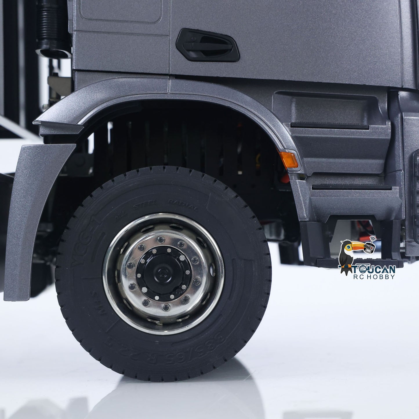TH-X 1/14 6x6 RC Dump Truck Wheel and Tire Detail