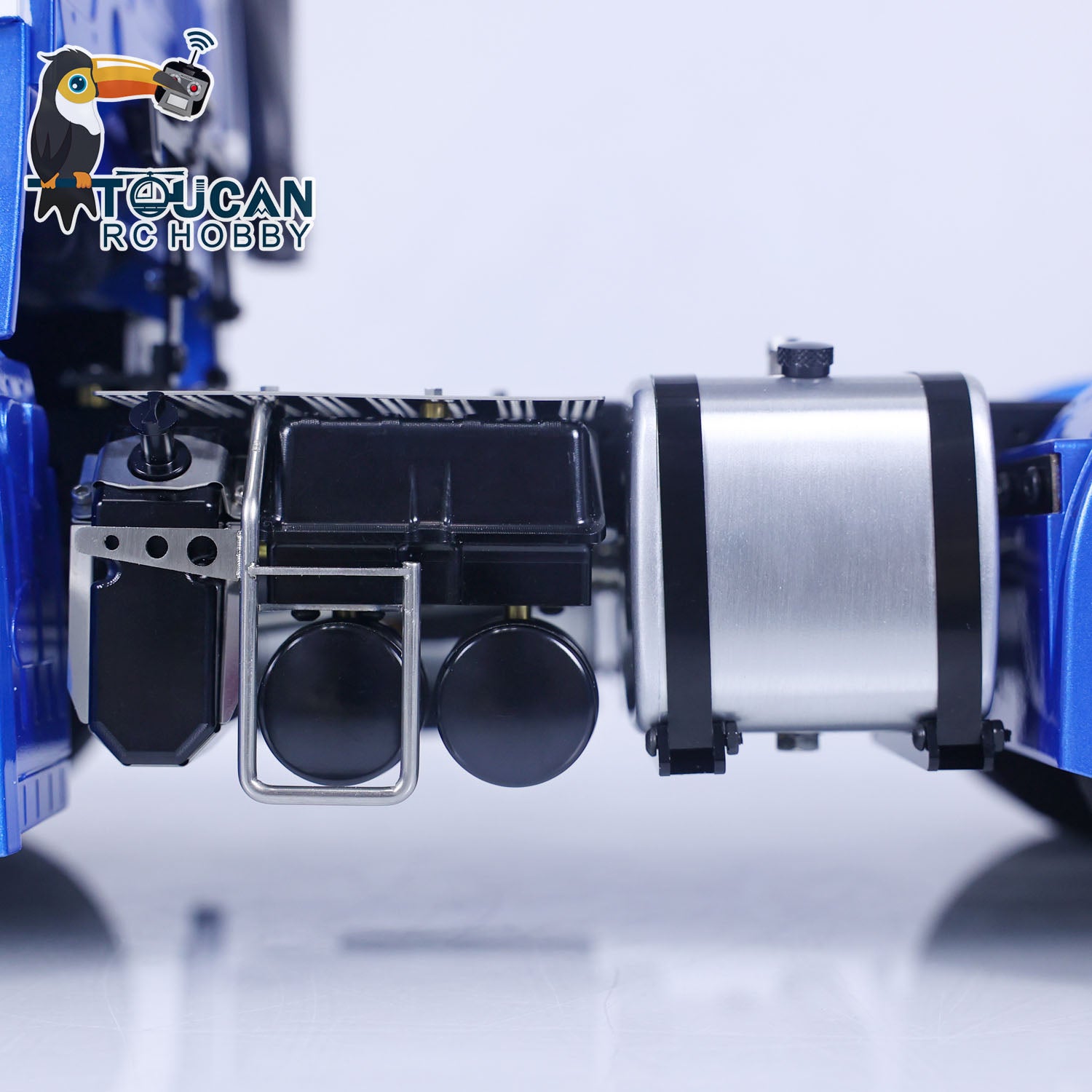 TOUCAN 1/14 6x6 RC tractor truck fuel tank detail